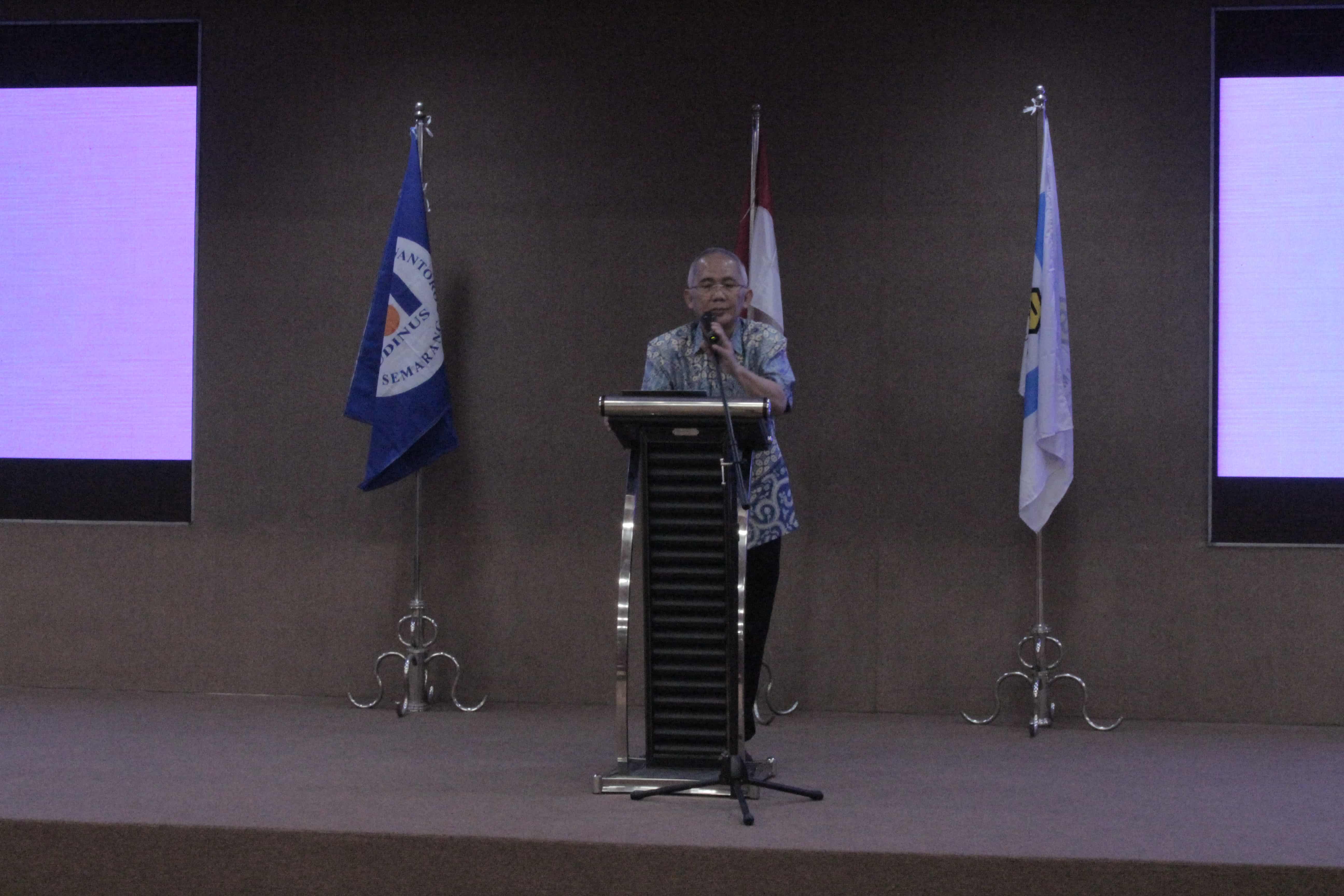 Sambutan dan pengarahan bapak rektor Universitas Dian Nuswantoro